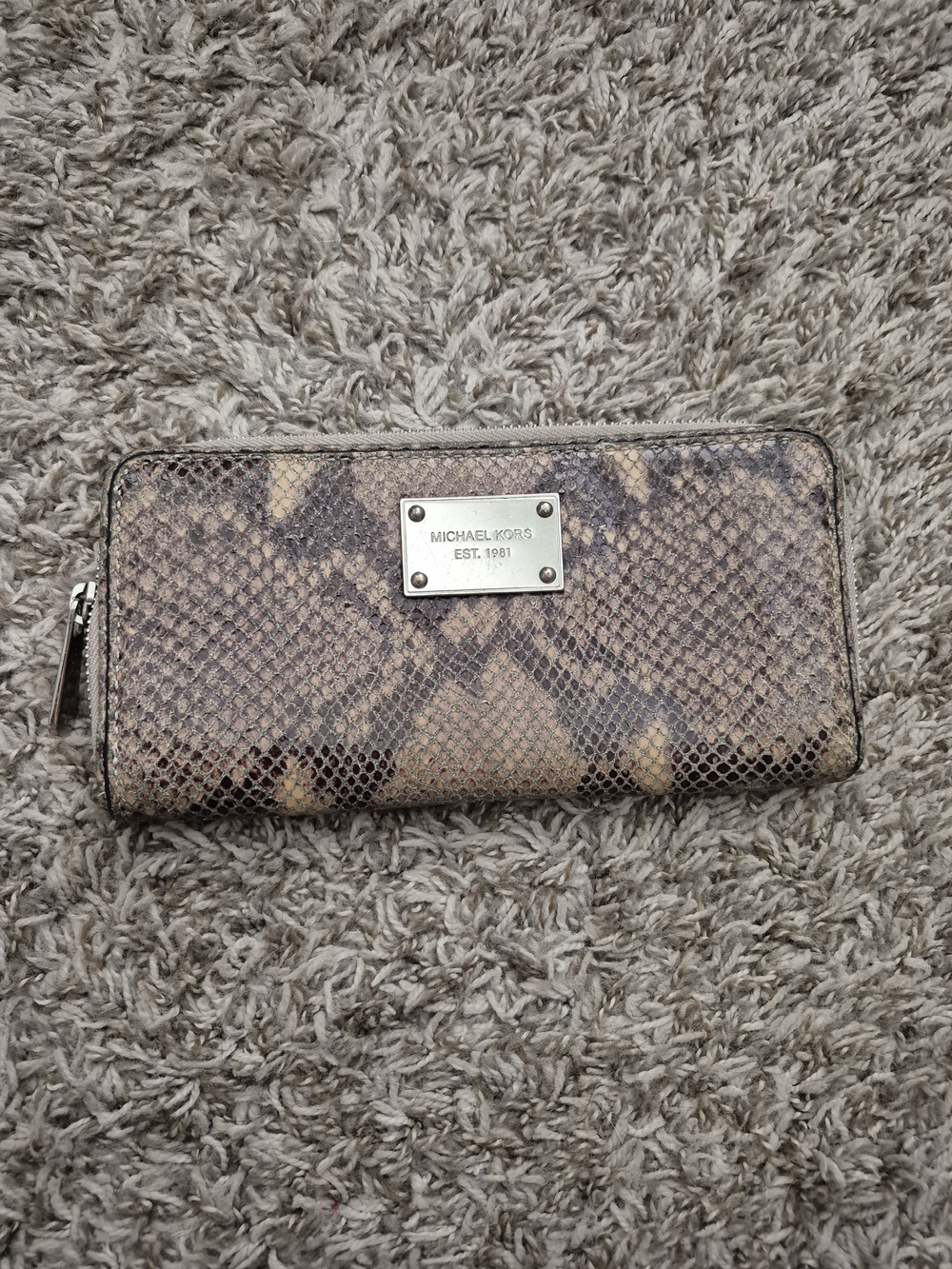 💕Michael Kors Snake-Print Zip Around Wallet in Brown and Tan💕